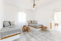 Naxian Serenity Suites Hotels in Agia Anna Naxos