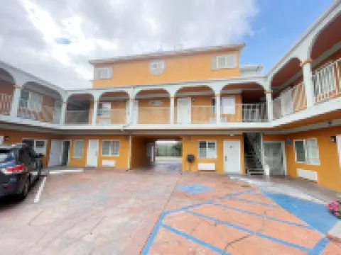 Economy Inn Hotels in Compton