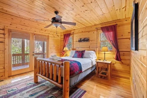 Nature's Retreat - 4 Br, Hot Tub, Game Room, Firepit - Near Blue Ridge!