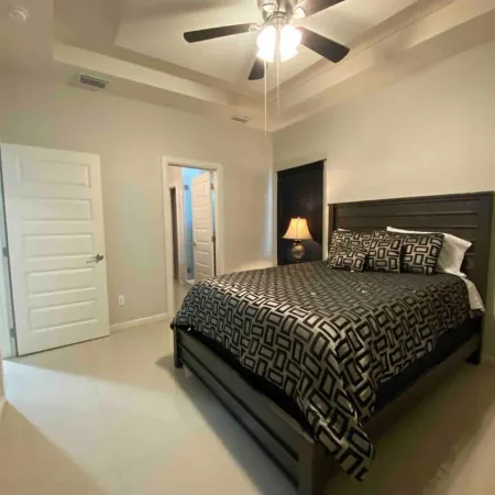 McAllen Tx Divine Apartment 2Bedroom-2Bath, Patio, close Airport, Shopping