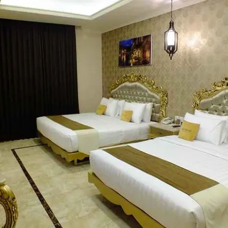 Apple Green Hotel