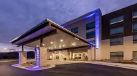 Holiday Inn Express & Suites MARION by IHG - Pools