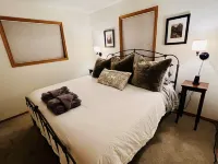 Cozy 3-bedroom cottage with AC and WiFi in lovely Albrightsville