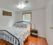 Charming 3-Bedroom Remodeled Mobile Home with Central AC, WiFi in Hummelstown