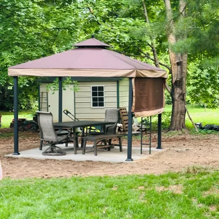 "The Hideaway 1" Charming 2-bedroom house with WiFi, AC in fabulous Farmington