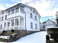 Villa Rosengarten - Holiday apartment with sea view in the old town of Sassnitz