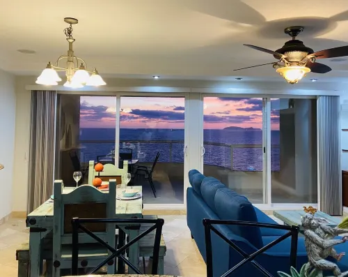 Amazing oceanfront condo 2bed/2br on the 10th floor at La Jolla Del Mar Rosarito