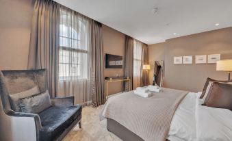 Baker Street Residences