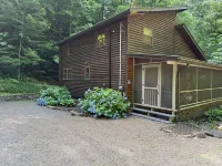 Buck Creek Cabin -  Between Highlands and Franklin NC