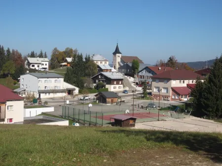 Charming studio-cabin in quiet residence