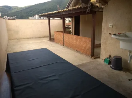 Spacious and cozy chalet/apartment 2nd and 3rd floor Отели в г. Посус-ди-Калдас