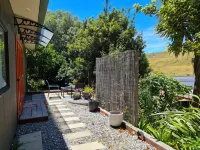 Quiet self-contained 3 km from Nelson CBD Hotels in 