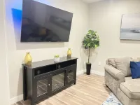 The Great Escape with Movie Room near SU! 시러큐스 호텔