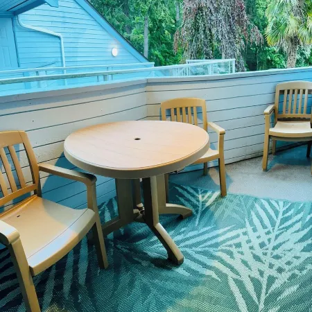 Ocean front with stunning views!! Gardens, trails, pools, and more. Pure beauty!