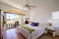 Las Conchas Beach Front Villa 1-15 Bedrooms- Kayaks-Tennis-Fun
