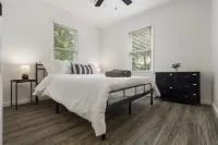 DOWNTOWN OWASSO! Newly Remodeled. The Birch Nest