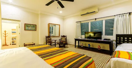 BIG! 3BR Home Fully Equipped, Pool, Gardens & WiFi