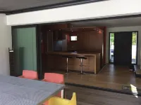 Contemporary house with swimming pool, jacuzzi and gym. Hotel a Morbihan