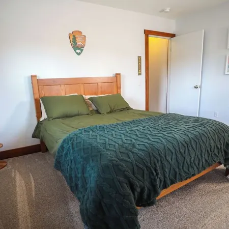 Charming 3-bedroom house in beautiful Pagosa Springs across from the Lake