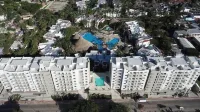 Island Oasis minutes from the beach. Boca Del Mar next to “Hamaca Gardens” hotel