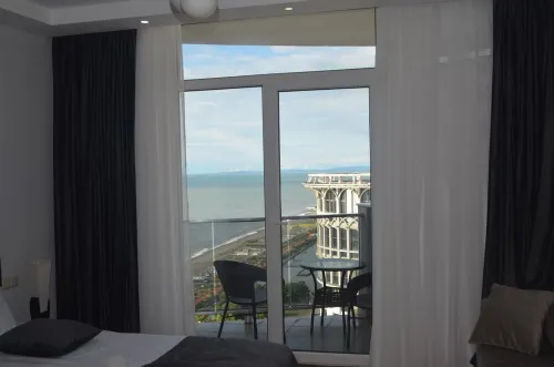 Sea to sky apartment with a great view