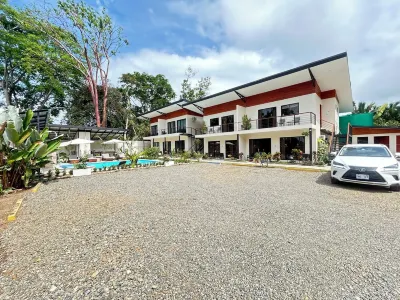 205 - Luxury Huge Villa Near Puerto Viejo - Pool/AC/Wifi Hotels in 