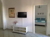 Superlocation !! 3 Bedroom and 3 Bathroom !! Next to the Beach !!