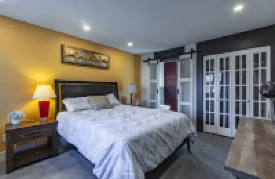 Gates Dr-Stylish and Spacious House Near Mayo in Rochester Best Neighborhood