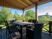 Idyllic Swedish house with lake view and 350 m private shoreline Ξενοδοχεία στην πόλη Sunne