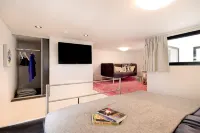 Luxury Elite vacation home with roof terrace on Lake Veluwe