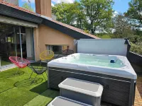 Large villa with heated pool and jacuzzi for 15 people -  Holiday Villas