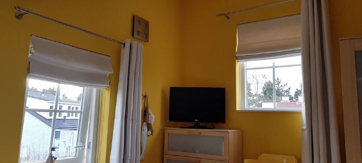 Modern house, 6 persons, 3 bedrooms, 2 bathrooms, smoke free, TOP location 텍셀 호텔