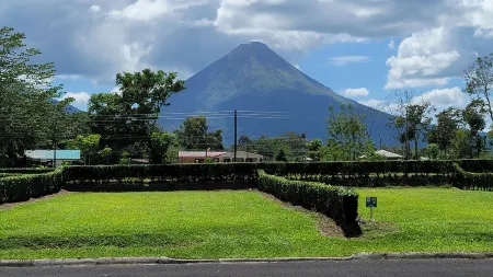 Villa del Encanto - Two cozy cottages with amazing Arenal Volcano view