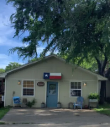 SAYKM Bungalow on Lake Texoma