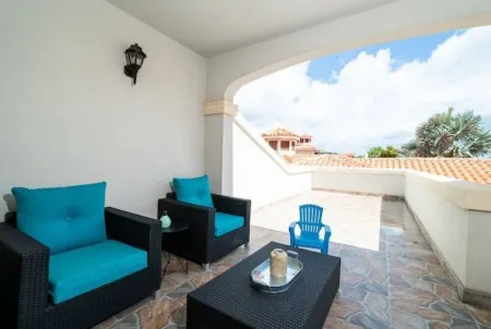 The Cottonwood House - Beach Villa