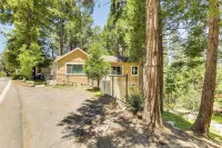 Pet-Friendly California Abode w/ Fenced-in Yard! - Wifi