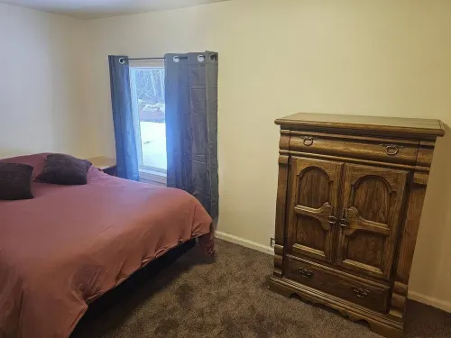 Chenas Aurora View Lodge. Hotels in Pleasant Valley