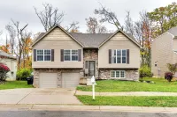 Cozy Ohio Home - Deck, Arcade Games and Near Golfing - Bungalows