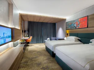 Emerald Hotel