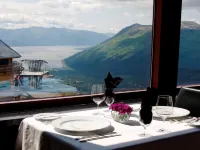 Carriage House Accommodations Hotels near Bear Cub