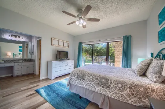 Spritzen Haus Cw C107 三卧室公寓 by RedAwning