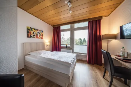 Parkhotel Pyrmont Отели в г. Бад-Пирмонт