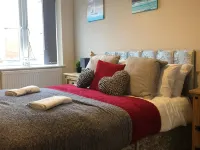 St Annes Apartment 4 - Sleeps 6 - Free Parking فنادق في Westby-with-Plumptons