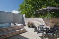 St Paul Hotel Wooster - Hot Tub