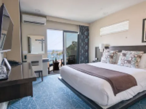 Aurora Hotel Hotels in Avalon