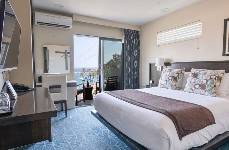 Aurora Hotel