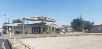 Gold Key Inn Hotels in Бреді