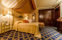 Infanta Cristina Hotels in 