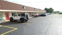 Country Squire Motel - Motels