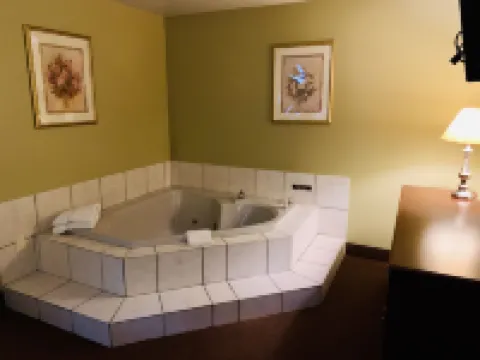 Fred's Inn Restaurant & Lodging